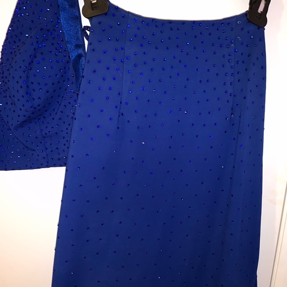 Dress - Picture 3 of 6